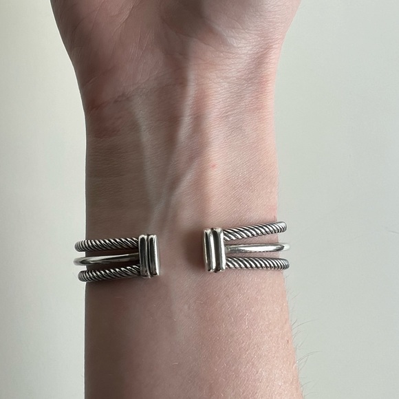 David Yurman 18K Gold and Sterling Silver X Crossover Cuff Bracelet - Picture 4 of 8